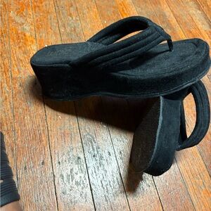 Black Platform Flip-Flops